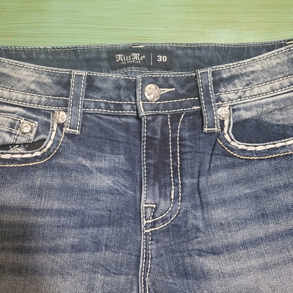 NWOT*Miss Me Chloe Boot Jeans - Picture 2 of 5